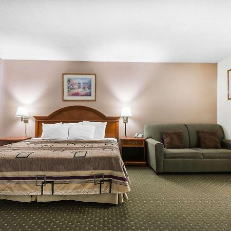 Quality Inn & Suites Binghamton Vestal Buitenkant foto