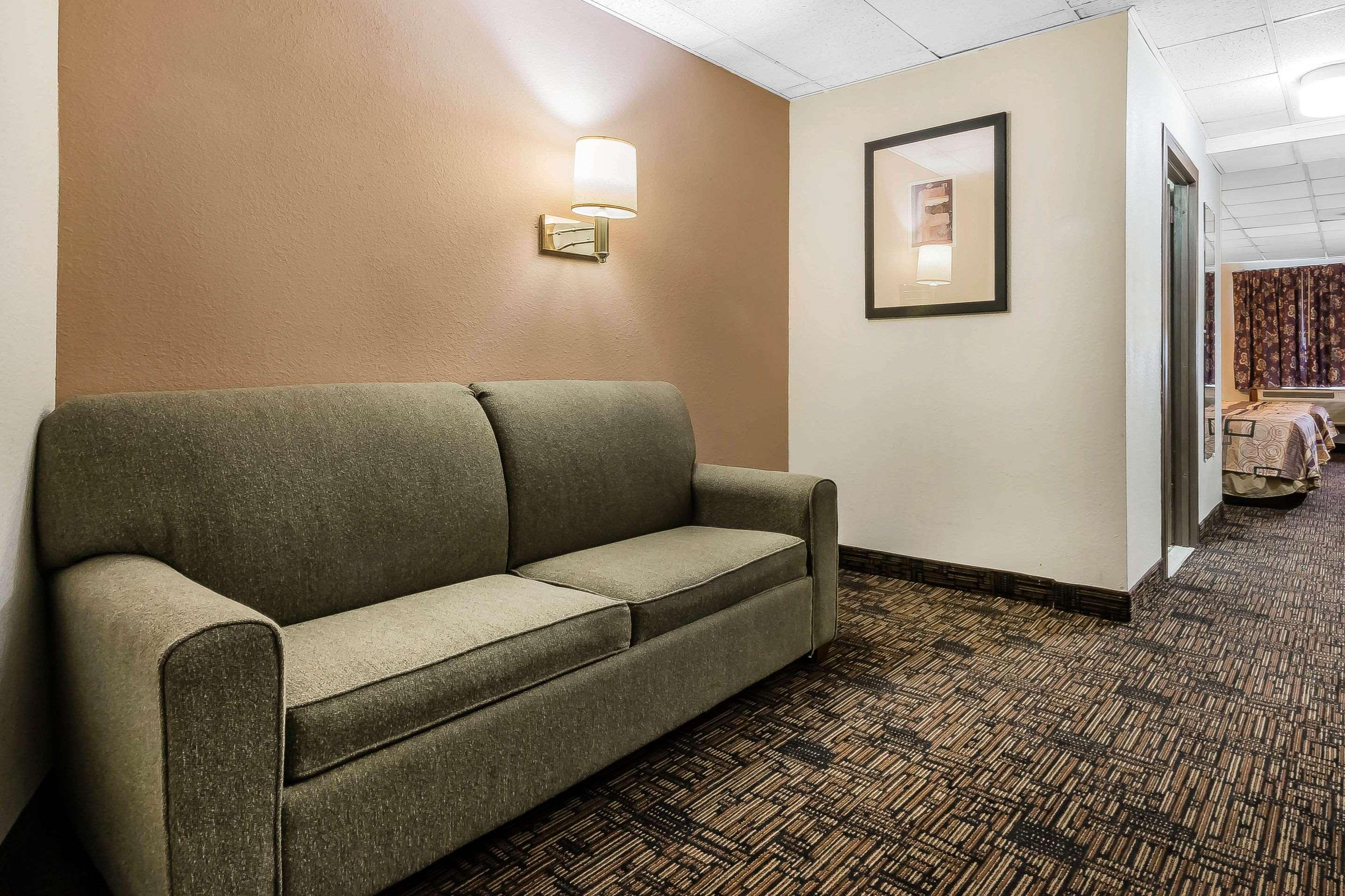 Quality Inn & Suites Binghamton Vestal Buitenkant foto